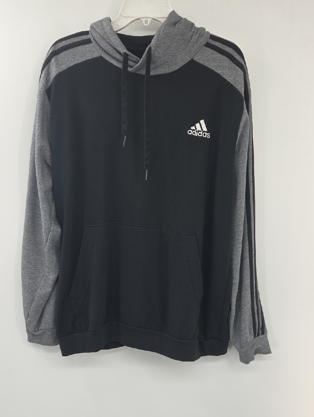 Adidas Men’s Black & Gray Pullover Hoodie with Stripes XL